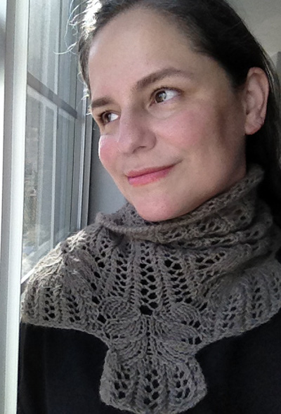 Geschenk shawl : Knittyspin Deep Fall 2012