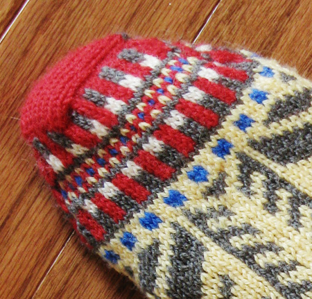 Bosnian Slipper Socks {Ethnic Knitting Adventures] : Knitty First Fall 2011