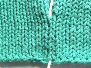 How to sew knitting pieces together and obtain a flat seam