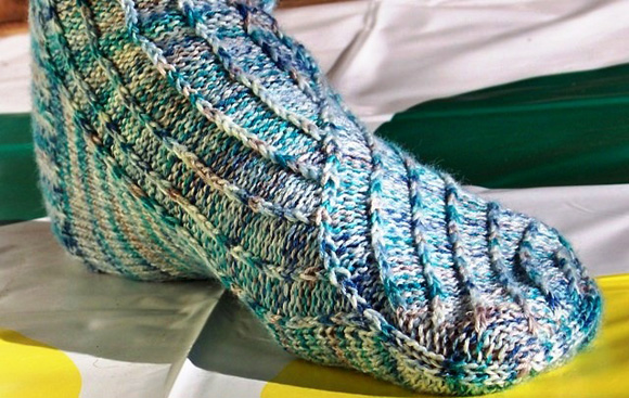 Sock Reinforcing or Darning Yarn — A Twisted Picot